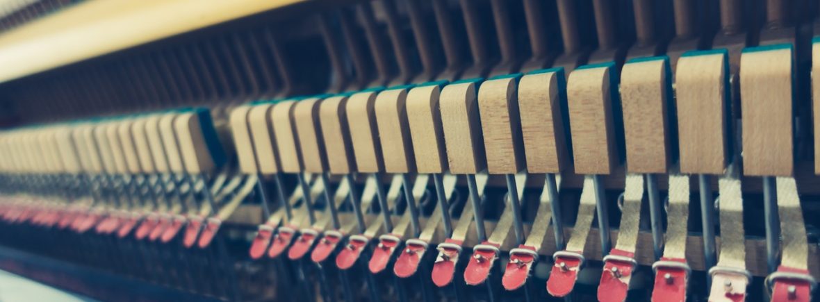 inside of a piano